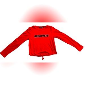 🔥RED LONG SLEEVE TOP🔥 GOOD VIBES🔥Size Medium 🔥Used
